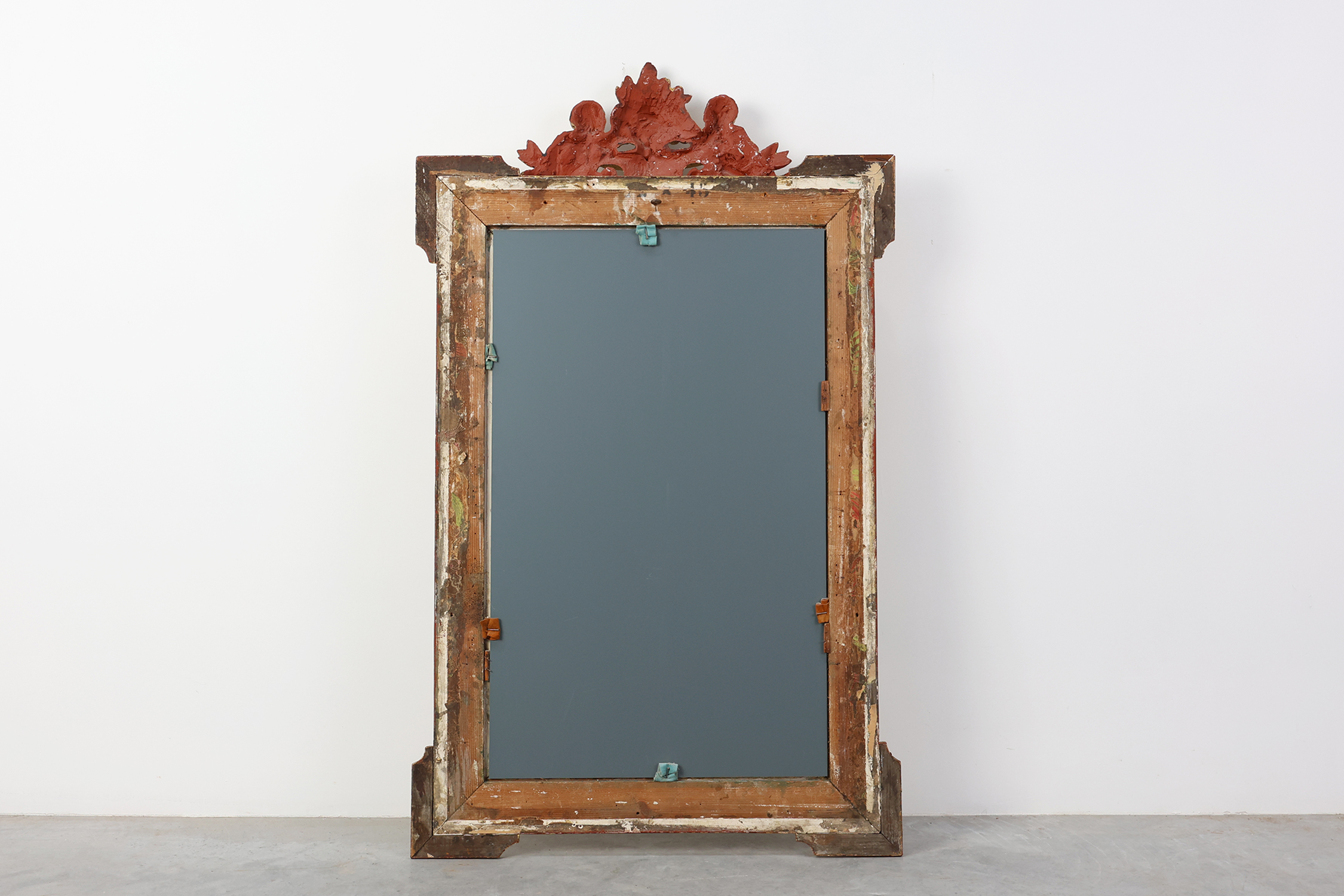 French rococo style richly sculpted gilted oak mirror, 19th century thumbnail